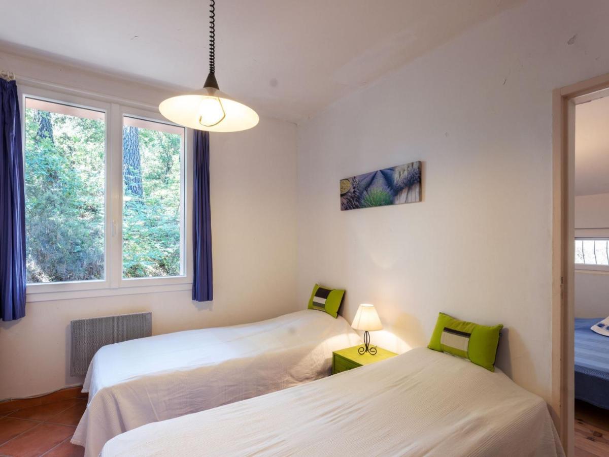 Holiday Home Les Ecureuils By Interhome Saint-Pantaléon Exteriör bild